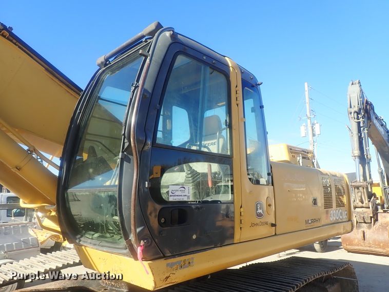 image for item DI7414 2005 John Deere 330C LC  excavator