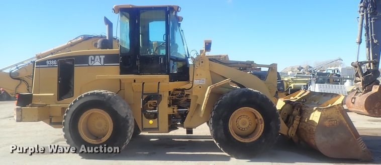 image for item DI7415 2004 Caterpillar 938G  wheel loader