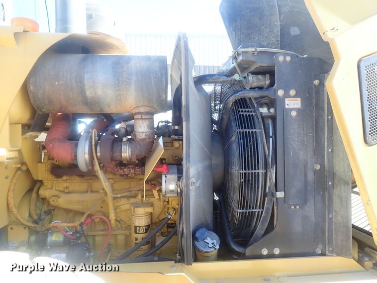 image for item DI7415 2004 Caterpillar 938G  wheel loader