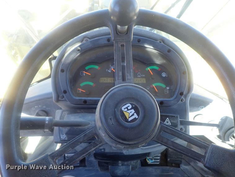 image for item DI7415 2004 Caterpillar 938G  wheel loader