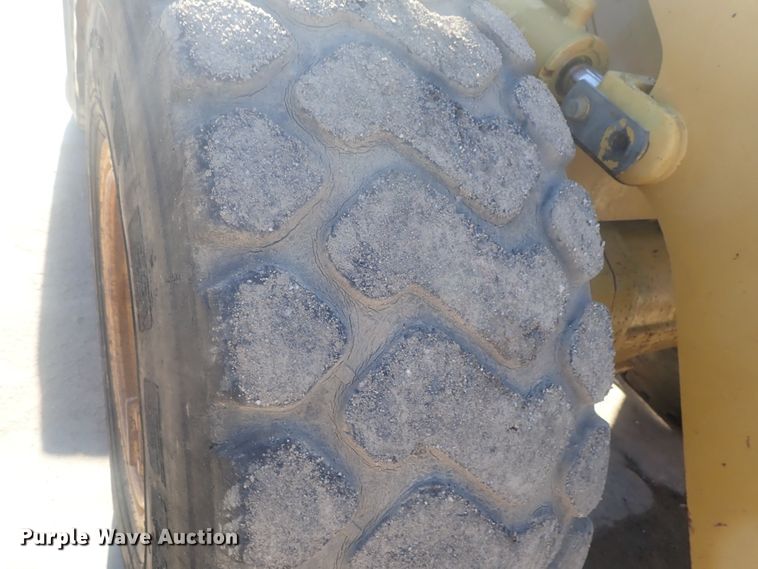image for item DI7415 2004 Caterpillar 938G  wheel loader