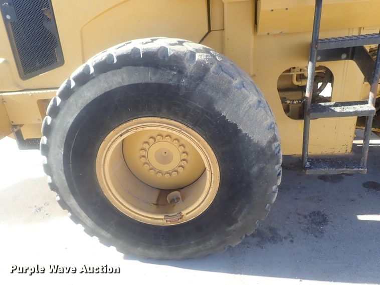 image for item DI7415 2004 Caterpillar 938G  wheel loader
