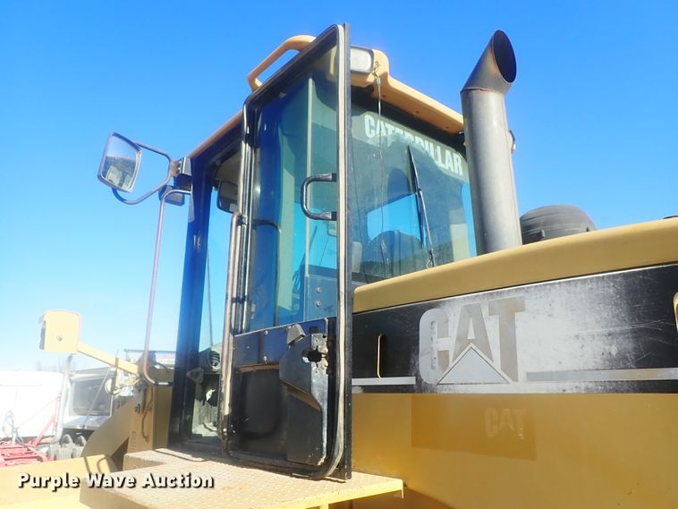 image for item DI7415 2004 Caterpillar 938G  wheel loader