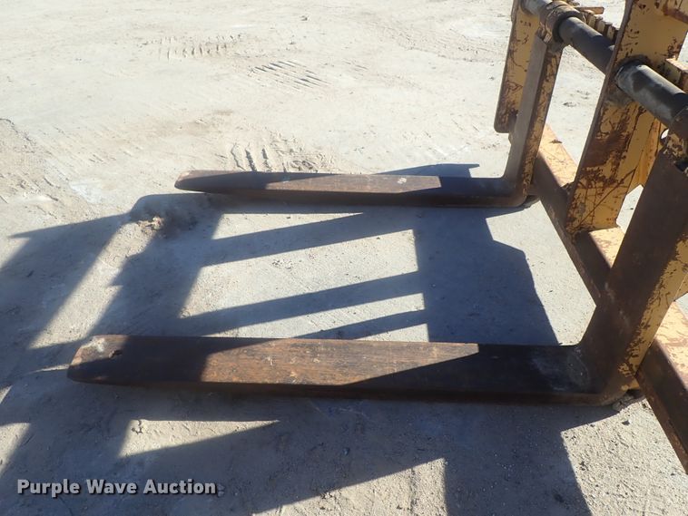 image for item DI7415 2004 Caterpillar 938G  wheel loader