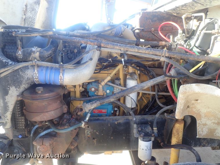 image for item DI7422 2000 Freightliner FL112  dump truck