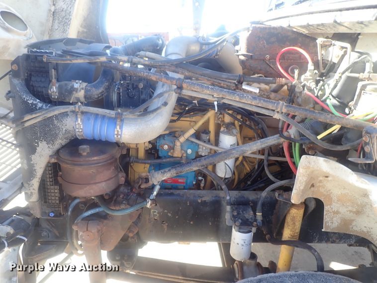 image for item DI7422 2000 Freightliner FL112  dump truck