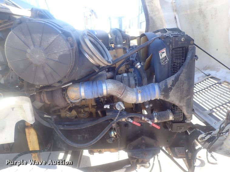 image for item DI7422 2000 Freightliner FL112  dump truck