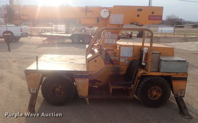 image for item DI7454 Broderson IC-35-2B  crane