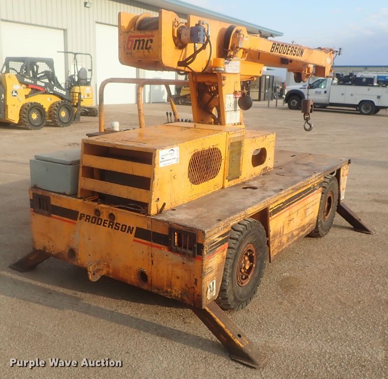 image for item DI7454 Broderson IC-35-2B  crane