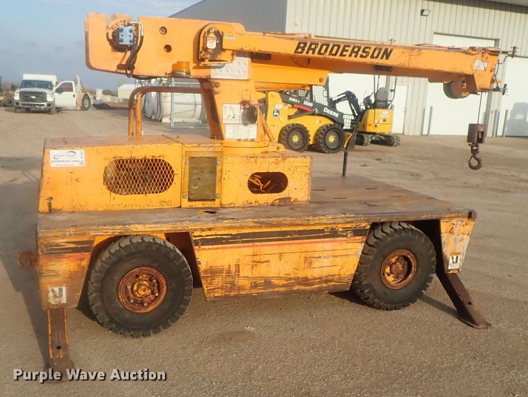 image for item DI7454 Broderson IC-35-2B  crane