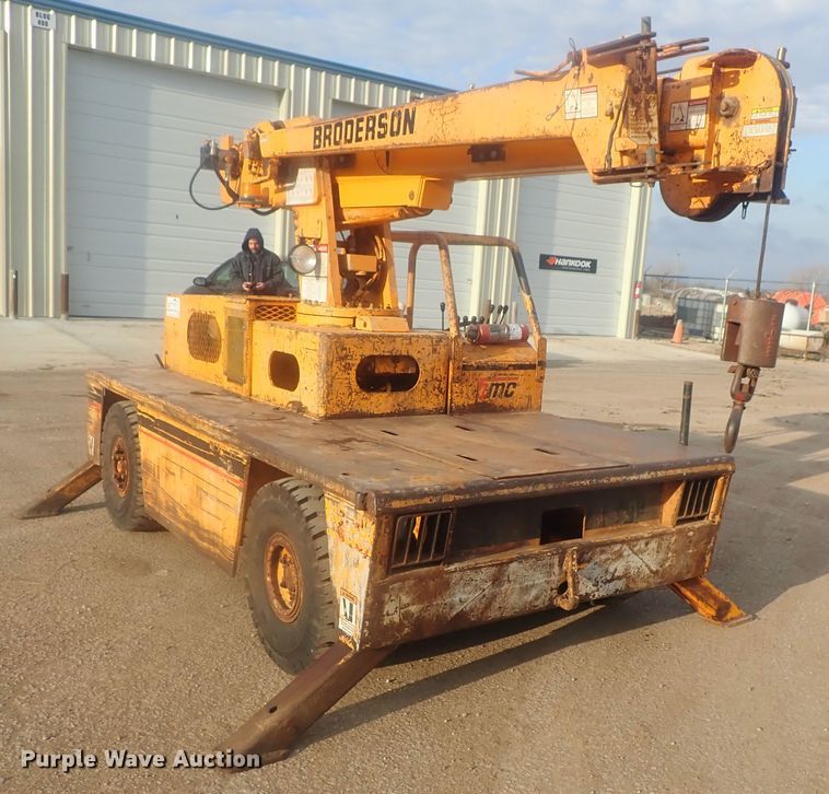 image for item DI7454 Broderson IC-35-2B  crane