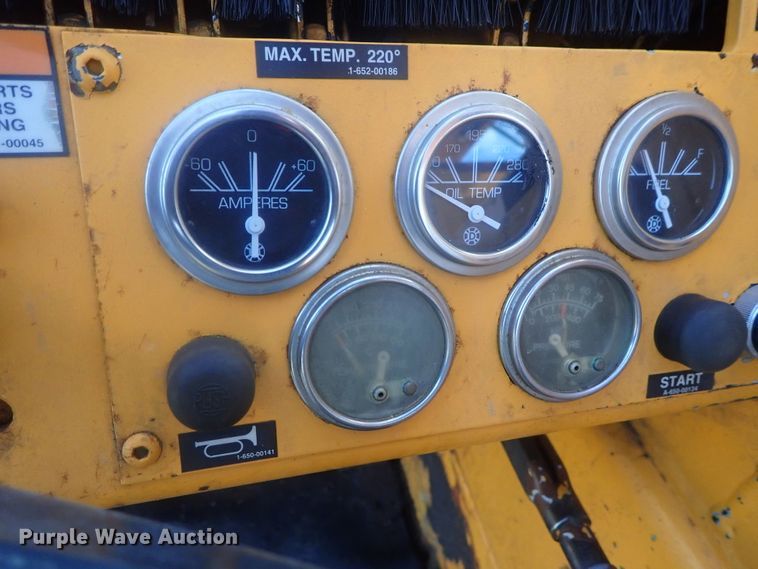 image for item DI7454 Broderson IC-35-2B  crane