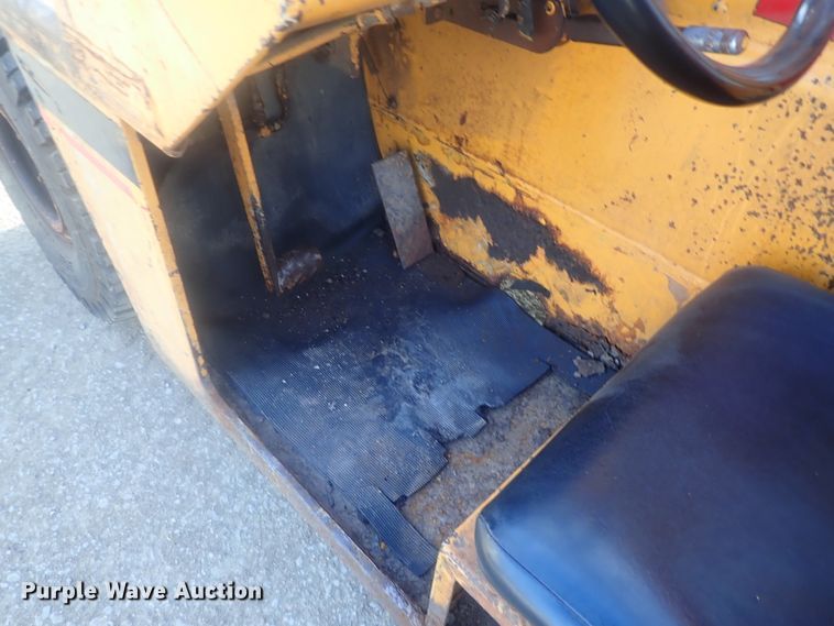 image for item DI7454 Broderson IC-35-2B  crane