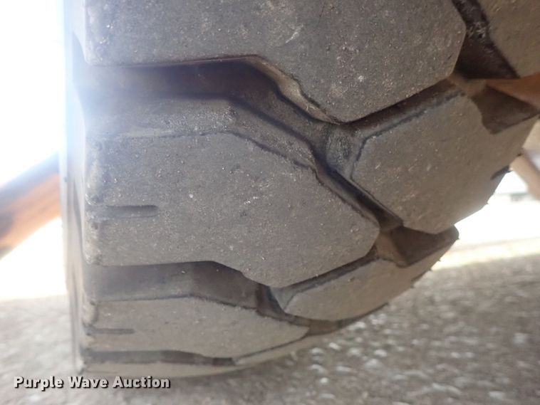 image for item DI7454 Broderson IC-35-2B  crane