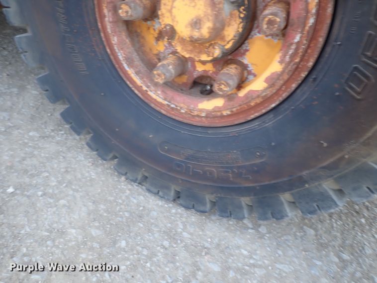 image for item DI7454 Broderson IC-35-2B  crane