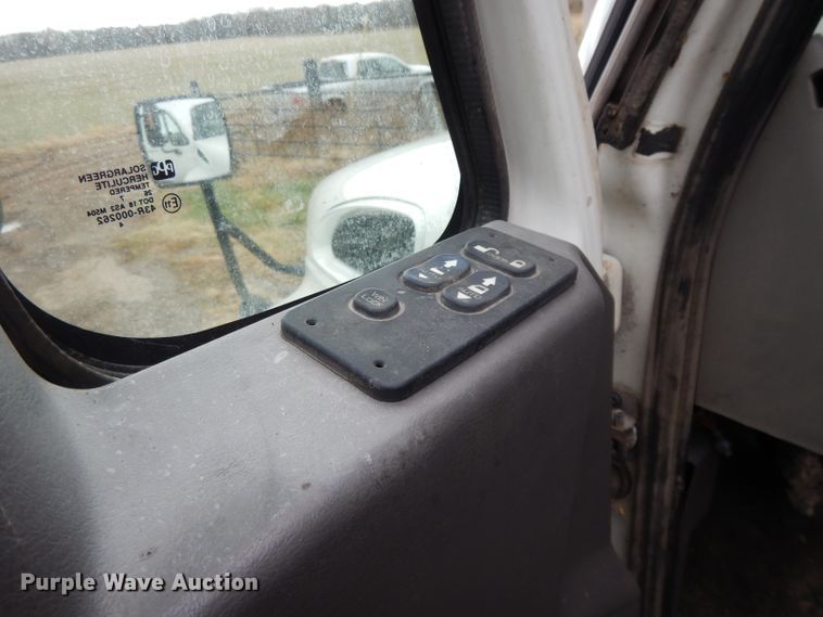 image for item DI8054 2008 International 4300  fuel truck