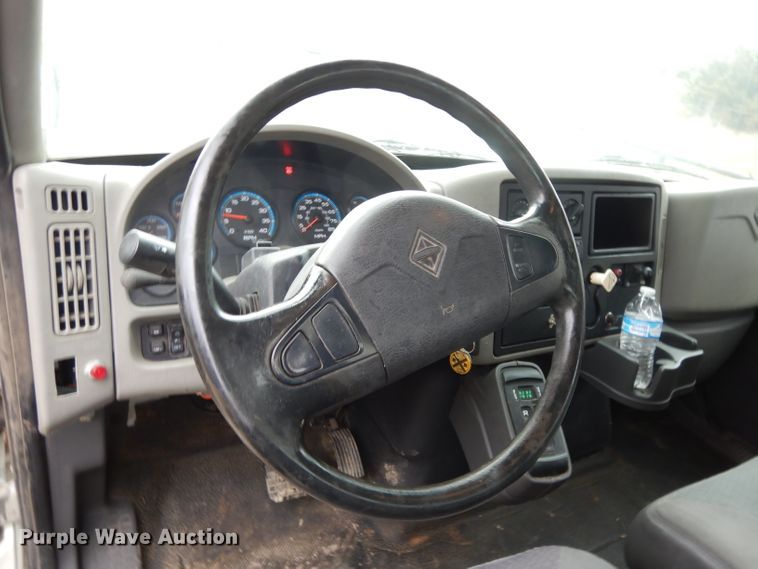 image for item DI8054 2008 International 4300  fuel truck
