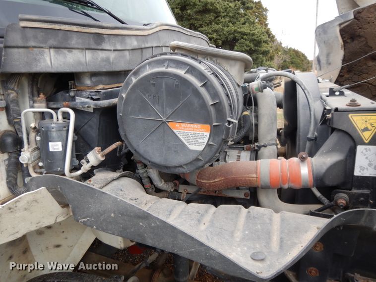 image for item DI8054 2008 International 4300  fuel truck