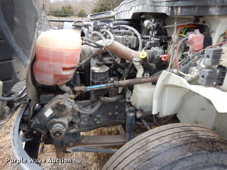 image for item DI8054 2008 International 4300  fuel truck