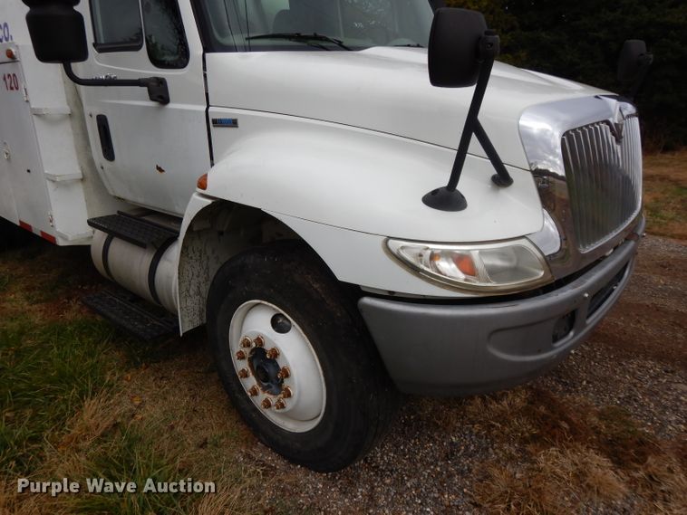 image for item DI8054 2008 International 4300  fuel truck