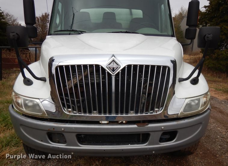 image for item DI8054 2008 International 4300  fuel truck