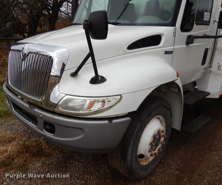 image for item DI8054 2008 International 4300  fuel truck