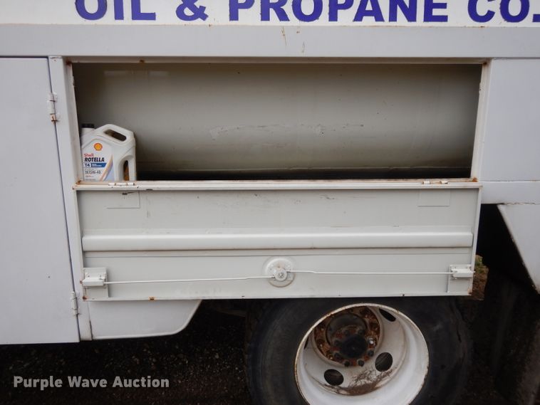 image for item DI8054 2008 International 4300  fuel truck