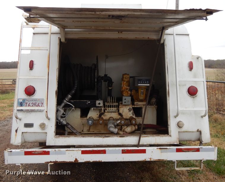 image for item DI8054 2008 International 4300  fuel truck