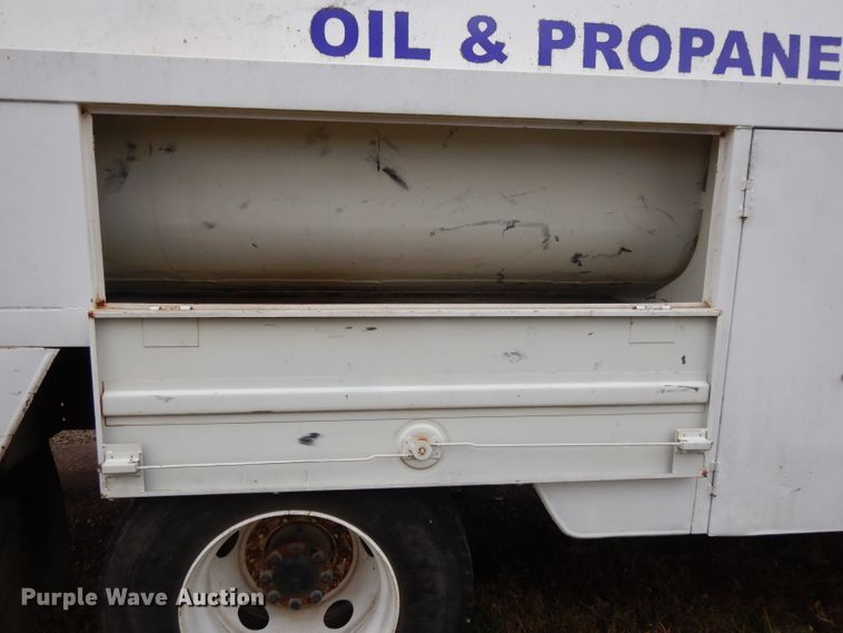 image for item DI8054 2008 International 4300  fuel truck