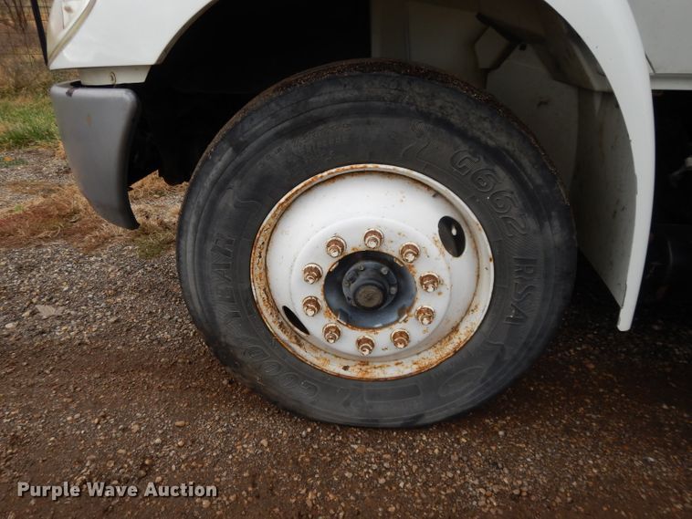 image for item DI8054 2008 International 4300  fuel truck