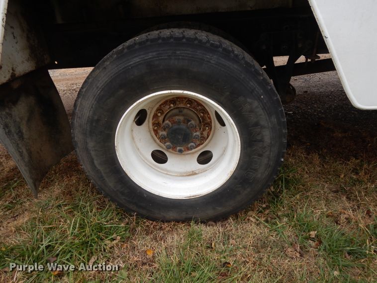 image for item DI8054 2008 International 4300  fuel truck