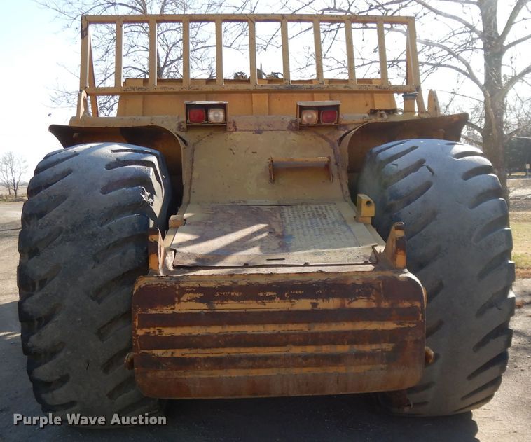 image for item DI8188 1996 Caterpillar 621F  conventional scraper