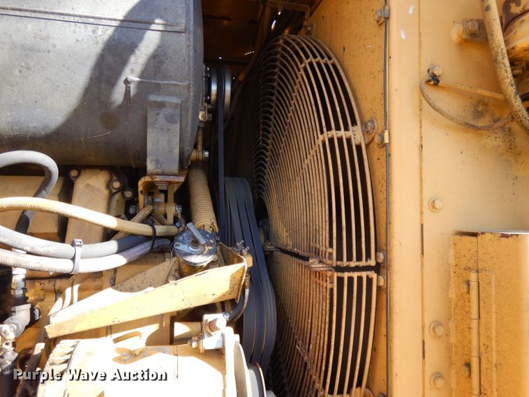 image for item DI8188 1996 Caterpillar 621F  conventional scraper