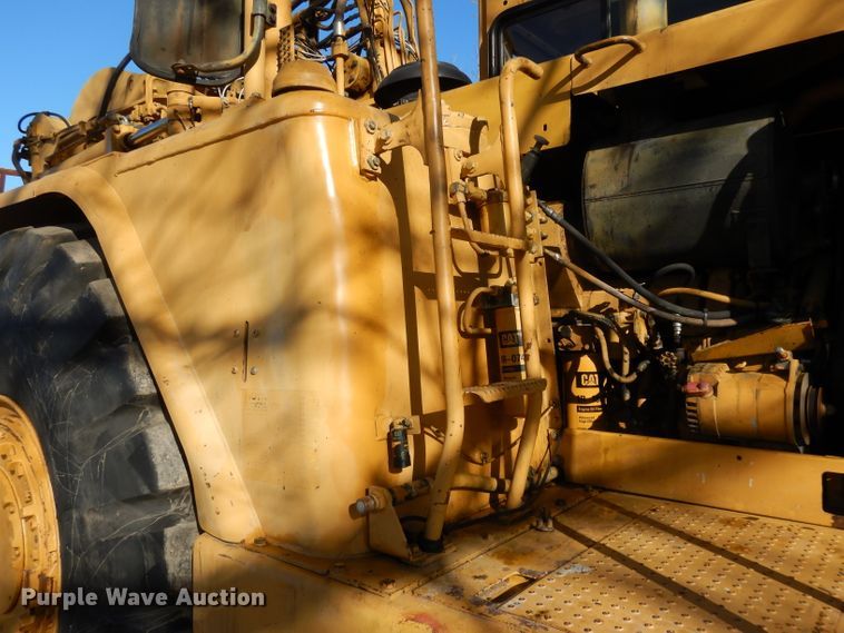 image for item DI8188 1996 Caterpillar 621F  conventional scraper