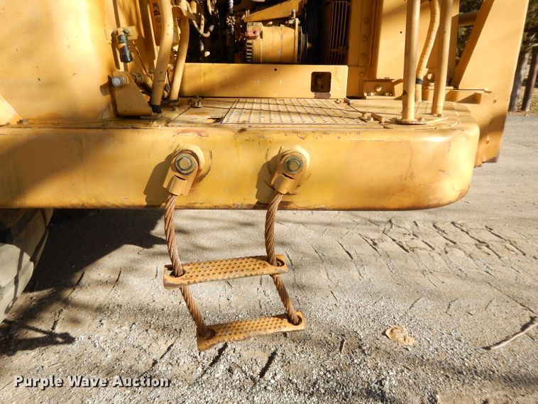 image for item DI8188 1996 Caterpillar 621F  conventional scraper