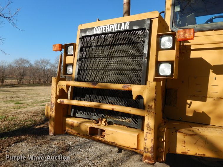 image for item DI8188 1996 Caterpillar 621F  conventional scraper