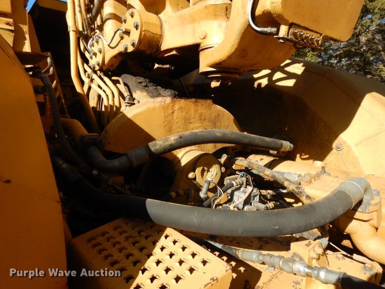 image for item DI8188 1996 Caterpillar 621F  conventional scraper