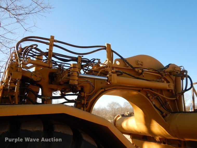 image for item DI8188 1996 Caterpillar 621F  conventional scraper