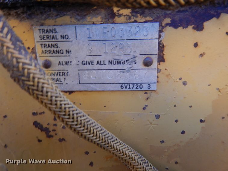 image for item DI8188 1996 Caterpillar 621F  conventional scraper