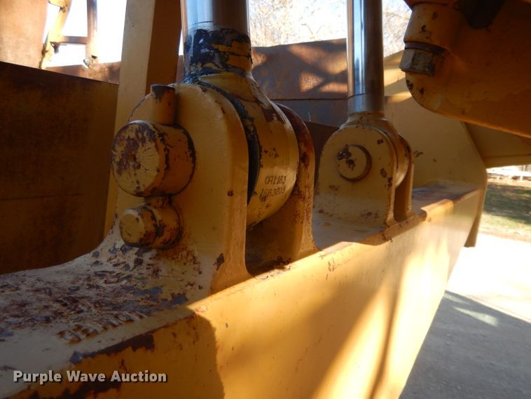 image for item DI8188 1996 Caterpillar 621F  conventional scraper