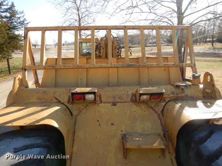 image for item DI8188 1996 Caterpillar 621F  conventional scraper