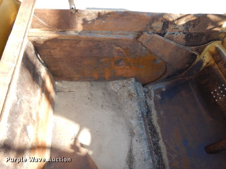 image for item DI8188 1996 Caterpillar 621F  conventional scraper