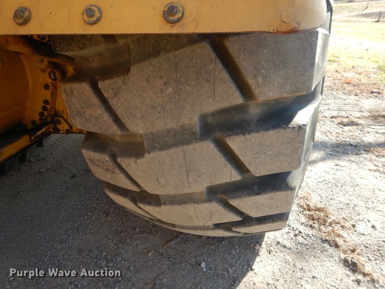 image for item DI8188 1996 Caterpillar 621F  conventional scraper