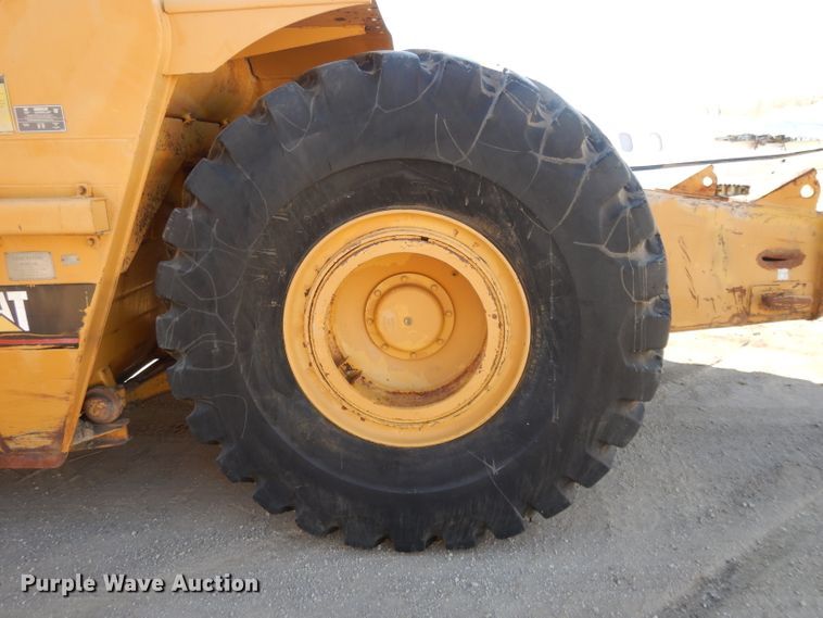 image for item DI8188 1996 Caterpillar 621F  conventional scraper