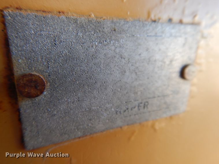 image for item DI8188 1996 Caterpillar 621F  conventional scraper