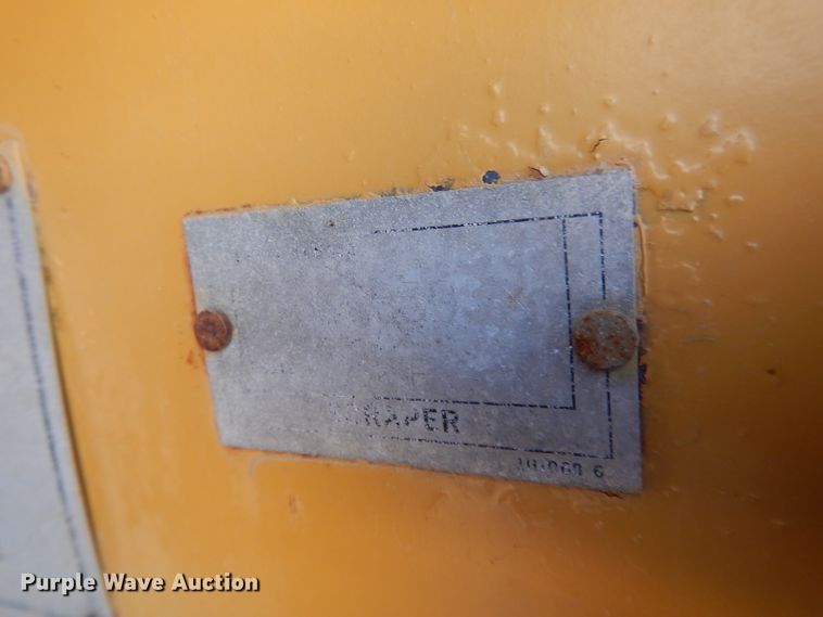 image for item DI8188 1996 Caterpillar 621F  conventional scraper