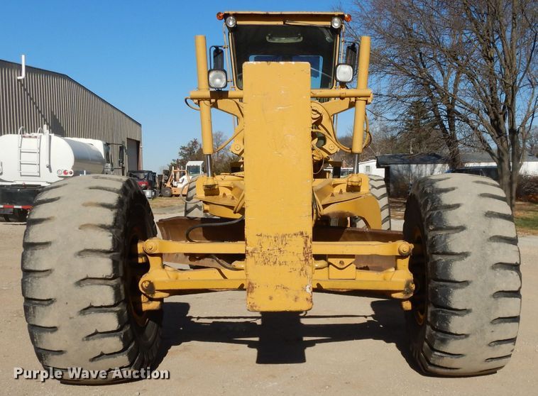 image for item DI8189 1989 Caterpillar 16G  motor grader