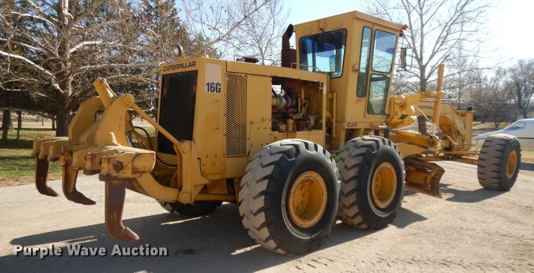 image for item DI8189 1989 Caterpillar 16G  motor grader