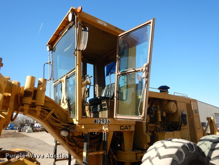 image for item DI8189 1989 Caterpillar 16G  motor grader