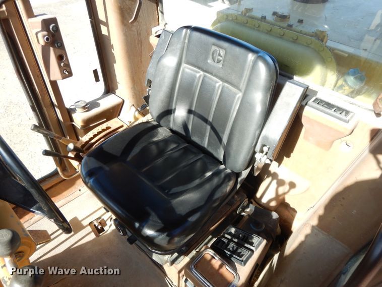 image for item DI8189 1989 Caterpillar 16G  motor grader